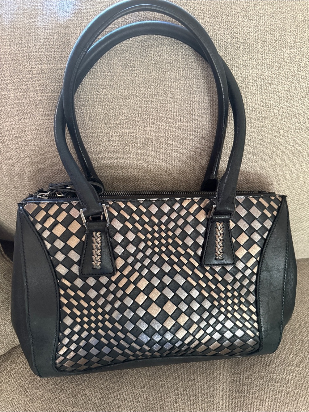 Jennifer Tattanelli Woven Metallic Black Leather Shoulder bag